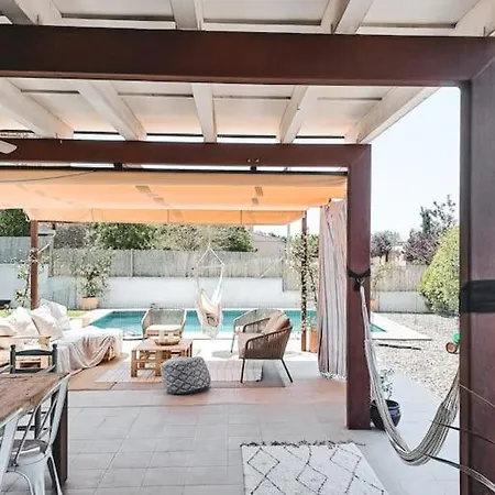 Espectacular Casa Nueva Con Piscina Privada